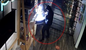 Un minor de 16 ani este cercetat penal după ce ar fi furat din mai multe magazine din capitală